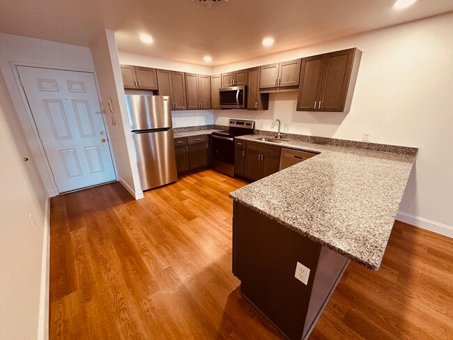 Building Photo - The Foundry