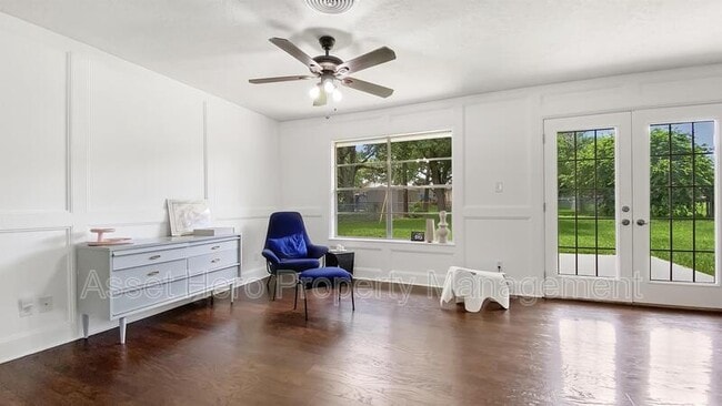 Building Photo - 3519 Midwest Dr