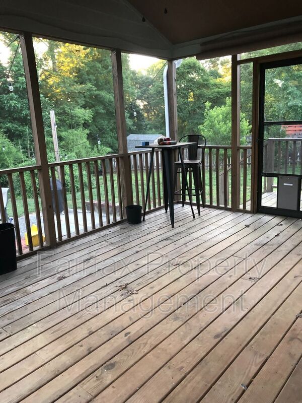 Building Photo - 1113 Marlborough Rd