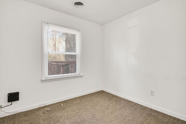 Building Photo - Charming 3 Bedroom Home in Highland Springs – $1,599/mo