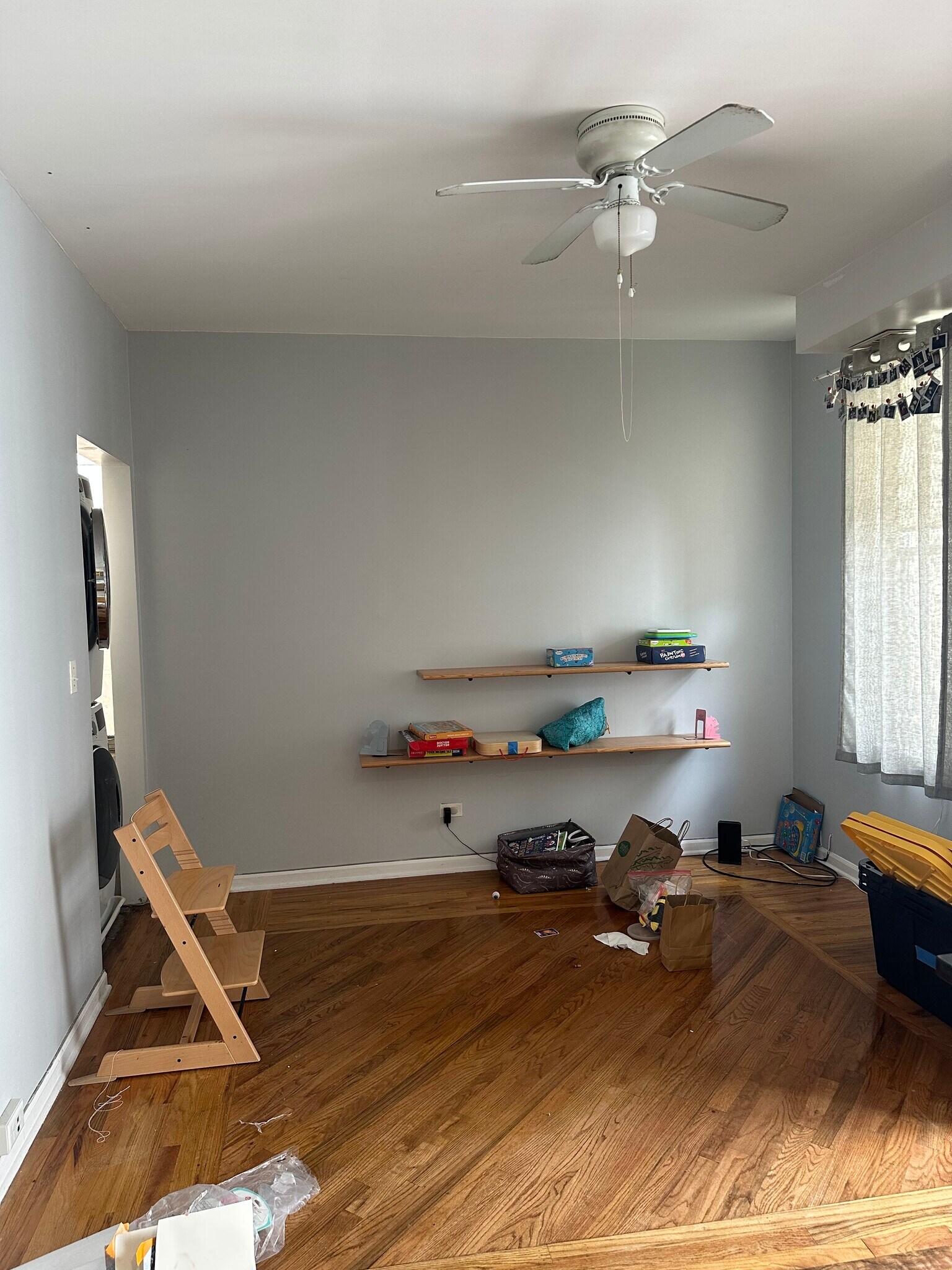 Living Room - 1116 W 17th St