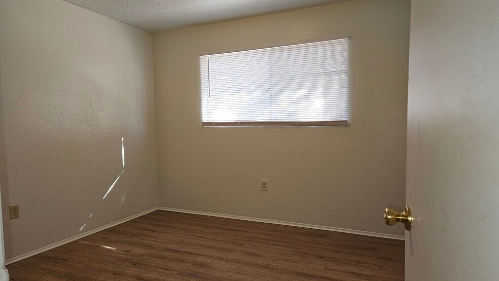 Entry to Bedroom 2 - 544 Chama St SE