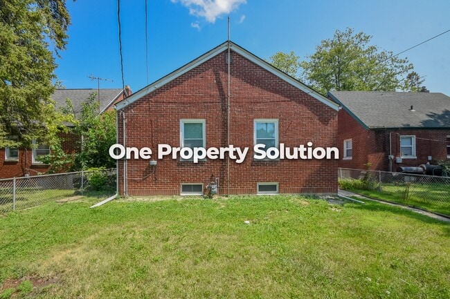 Building Photo - 4854 Jefferson St