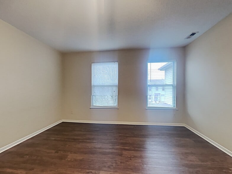 Building Photo - 6886 Merritt Ridge Way