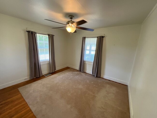 Building Photo - Quiet 2/1 Country Home in Marianna