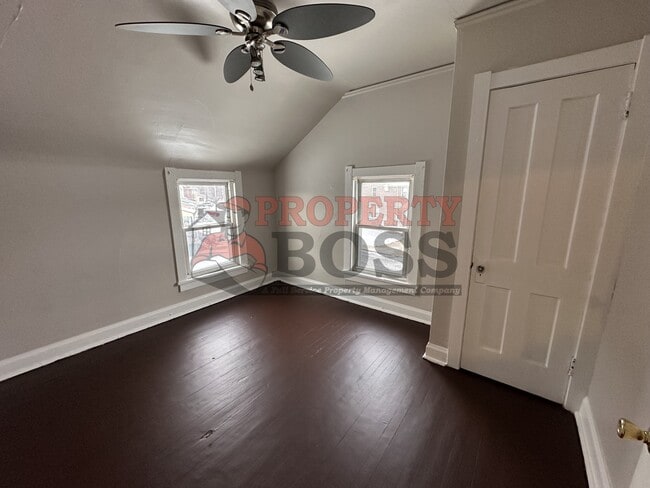 Building Photo - 1225 Lyons St