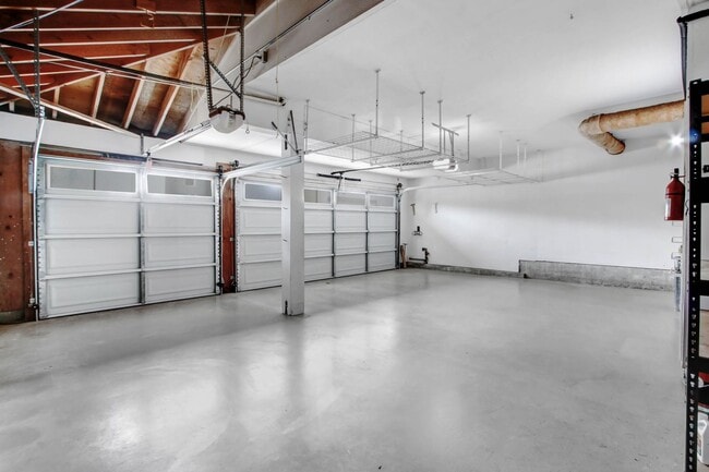 Building Photo - 3 Bed 2 1/2 Bath | 2 Story Home Lactated in Chapparrosa Park, Palisades, Laguna Niguel