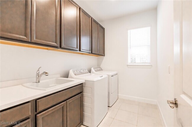 Building Photo - 8876 Scarlotti Pl