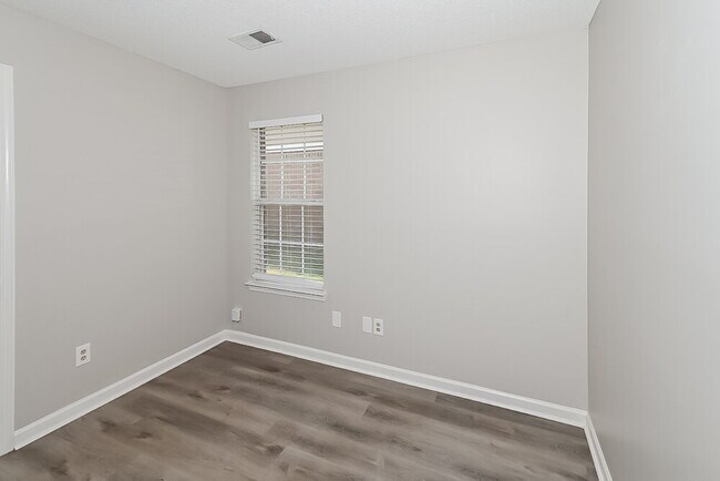 Building Photo - 5814 Steffani Dr