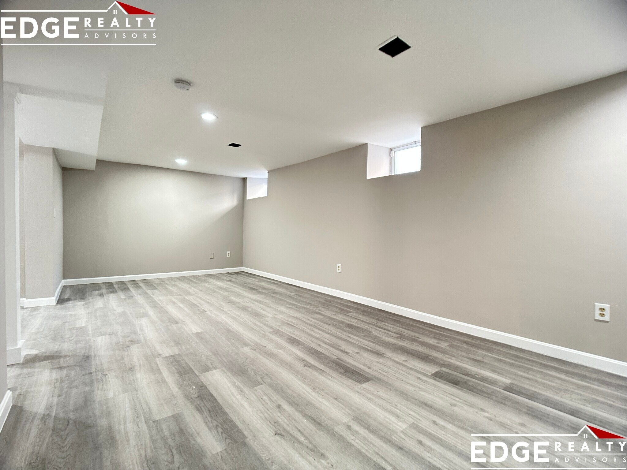 Building Photo - 40 Long Ave