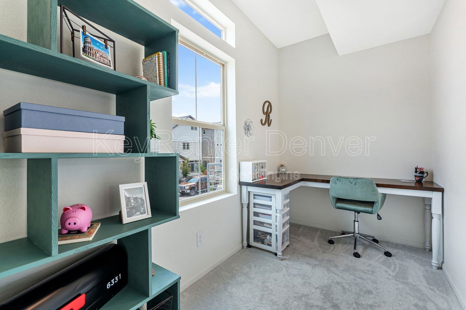 Building Photo - 10145 Zeno St