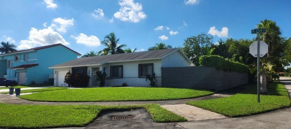 Building Photo - 9942 SW 154th St