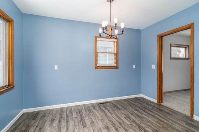 Building Photo - 1708 2nd Ave N