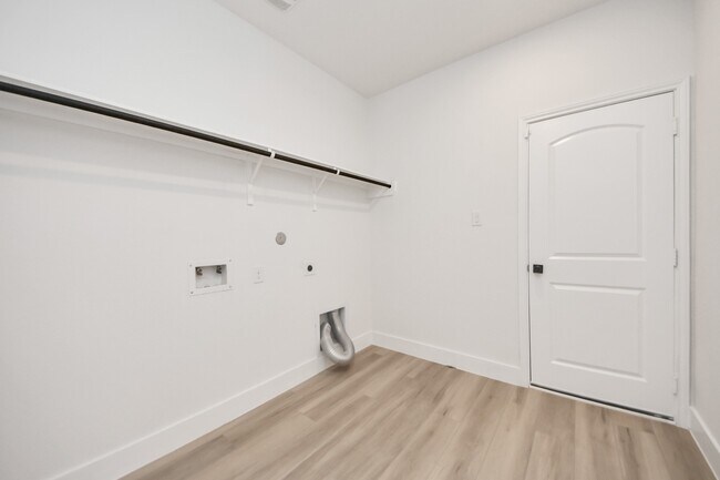 Building Photo - 14380 Zion Gate Crossing