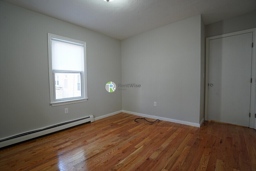 Building Photo - 29 Colborne Rd