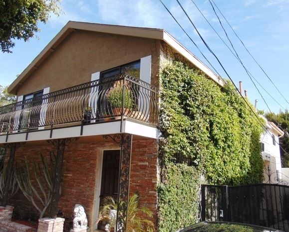 Primary Photo - 9040 Phyllis Ave