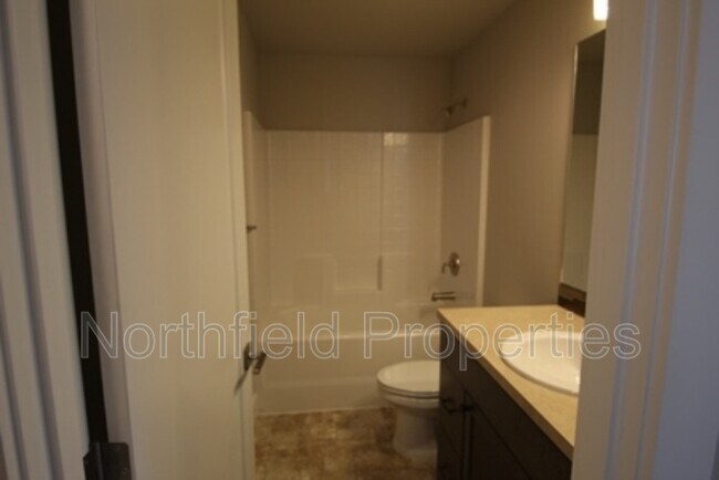 Building Photo - 4857 100th St NE