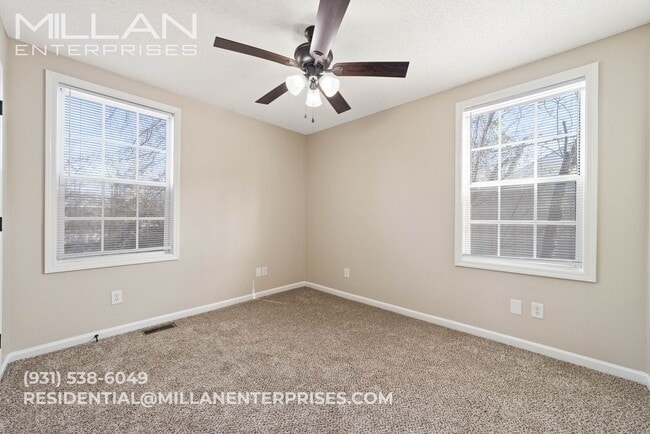 Building Photo - Charming Single Family Home Featuring Spacious Floor Plan and Eat-In Kitchen - Enjoy Your First M...