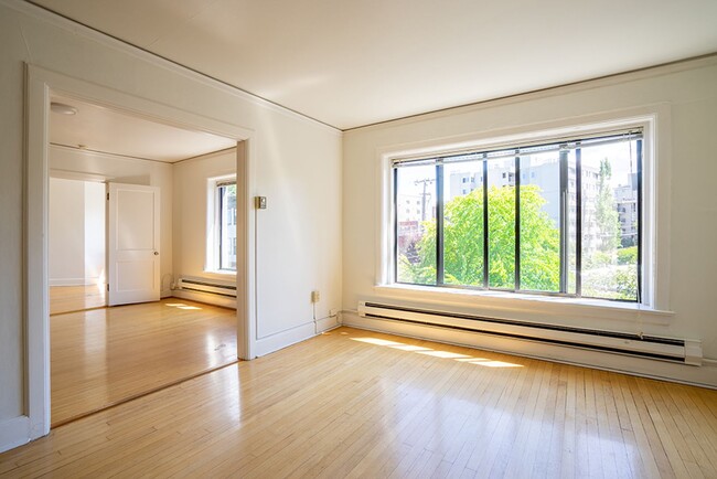 Interior Photo - Roundcliffe Apartments