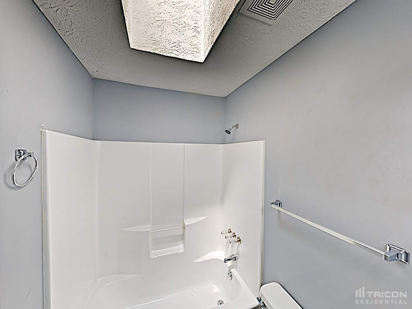Building Photo - 384 Thornbrooke Dr