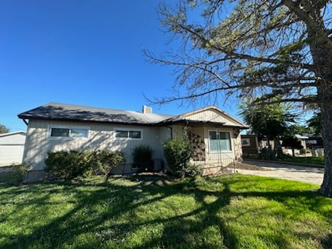 Building Photo - 2928 W Lehi Dr
