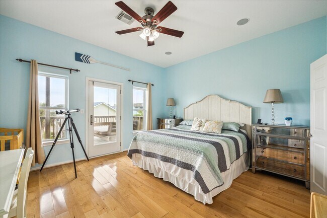 Building Photo - 4015 War Chest Ct