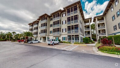 Building Photo - Most utilities included in rent! Top floor...