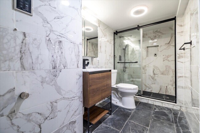 Building Photo - 5 Prospect St