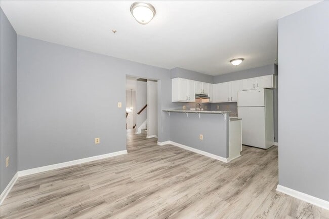 Building Photo - Ballenger Creek Area for Lease