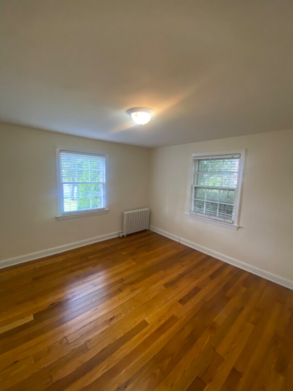Building Photo - 621 Greenbrook Rd