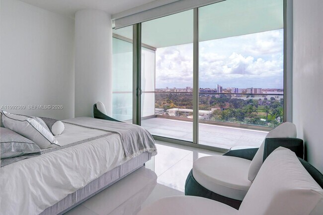 Building Photo - 10203 Collins Ave