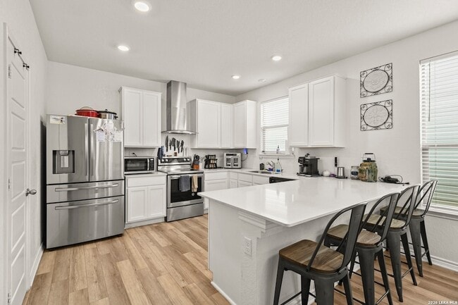 Building Photo - 355 Deer Crest Dr