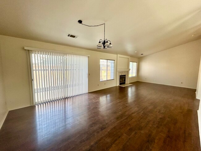 Building Photo - 1779 Birch Ct