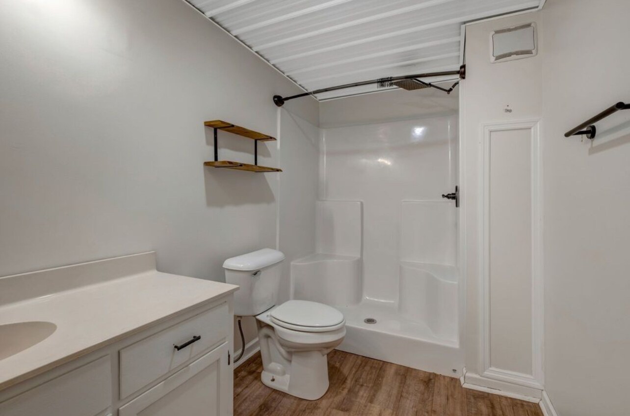 Building Photo - 5440 Eugene Kennedy Ln