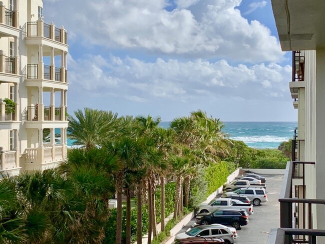 Building Photo - 145 S Ocean Ave