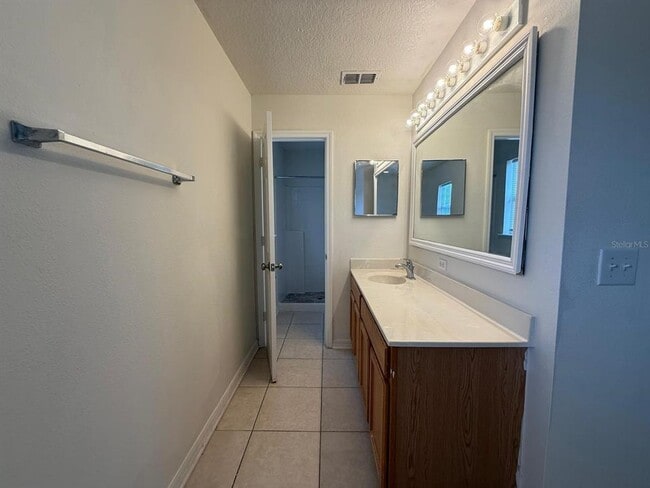 Building Photo - 217 Chadworth Dr