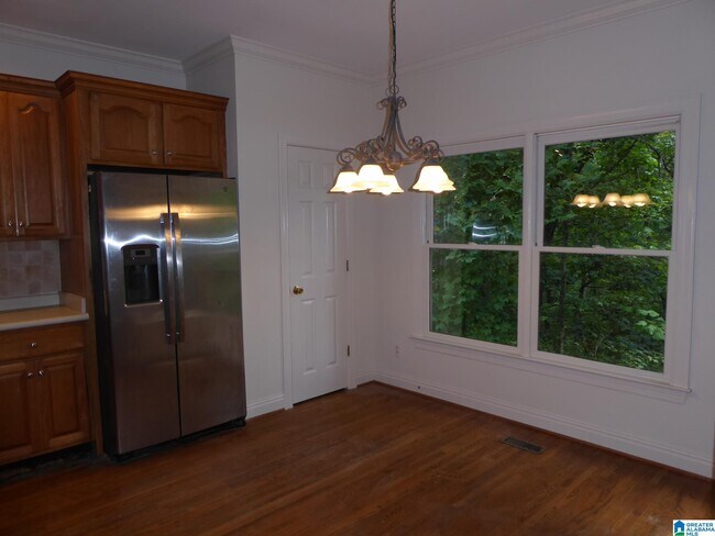 Building Photo - 1040 Cole Cir