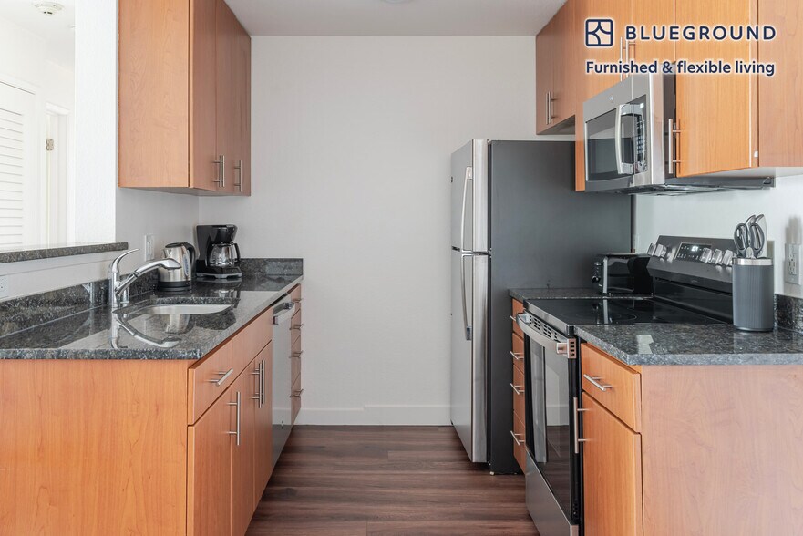 Building Photo - 1050 Benton St