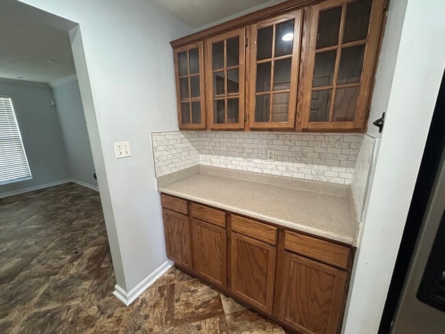 Building Photo - 1608 Michael Dr