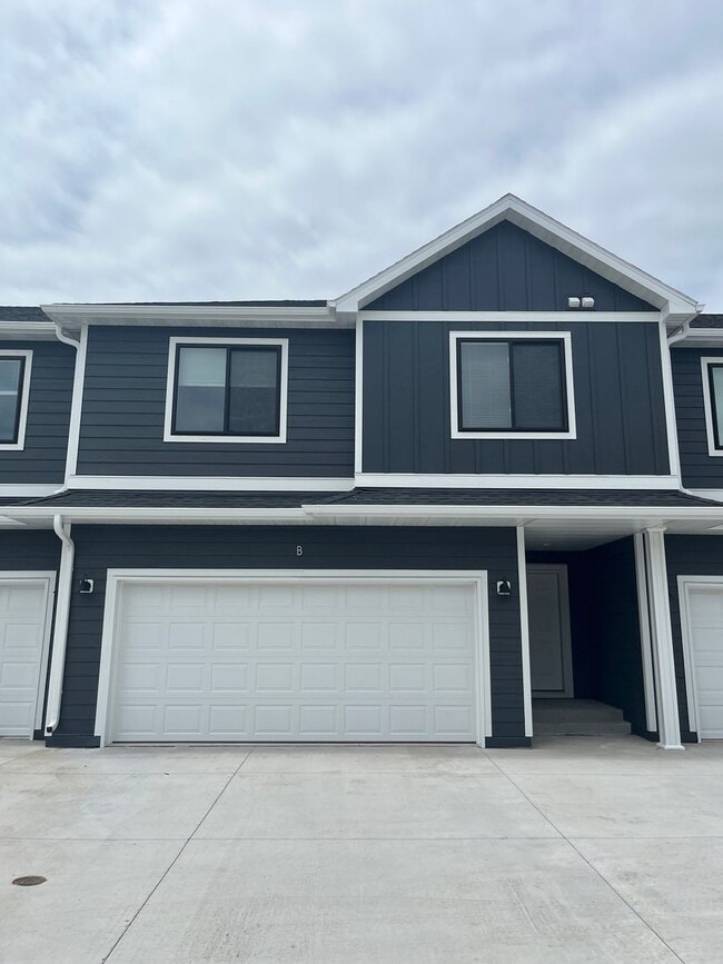 Building Photo - The Wilds Townhomes