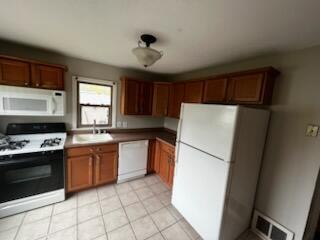 Building Photo - 22850 Colgate St