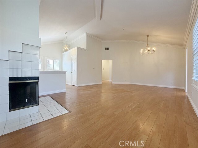 Building Photo - 53 Cartier Aisle