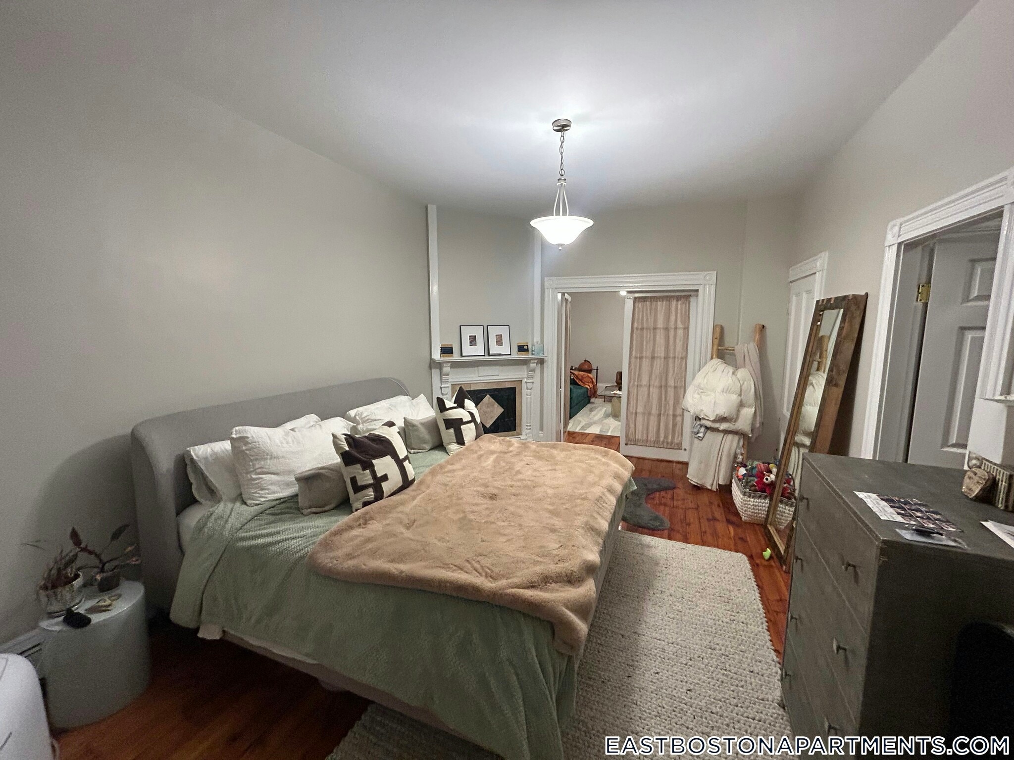 Building Photo - 279 Webster St