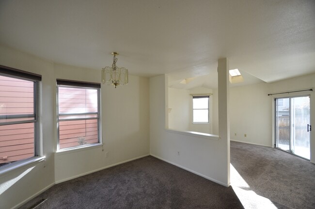 Building Photo - 9362 W Coal Mine Ave