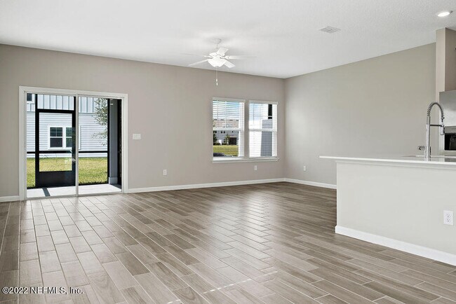 Building Photo - 12783 Josslyn Ln