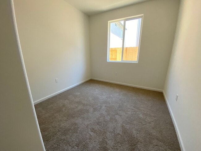 Building Photo - Spacious 4-Bedroom New Build in Prime Nort...