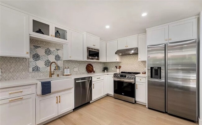 Building Photo - 1 Bedroom/1 bath