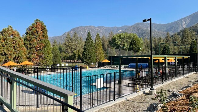 Building Photo - 2012 Symonds Dr