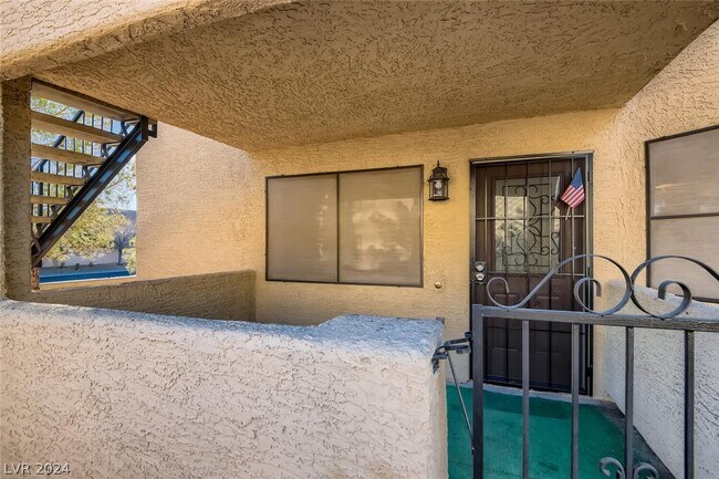 Building Photo - 1109 N Buffalo Dr