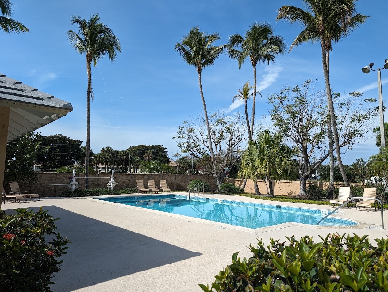 Building Photo - 9961 Boca Ave N